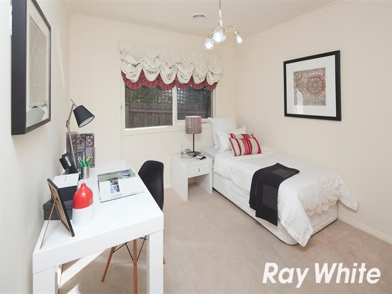 8 Carolyn Court, Langwarrin VIC 3910