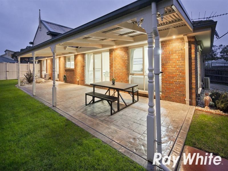 8 Carolyn Court, Langwarrin VIC 3910