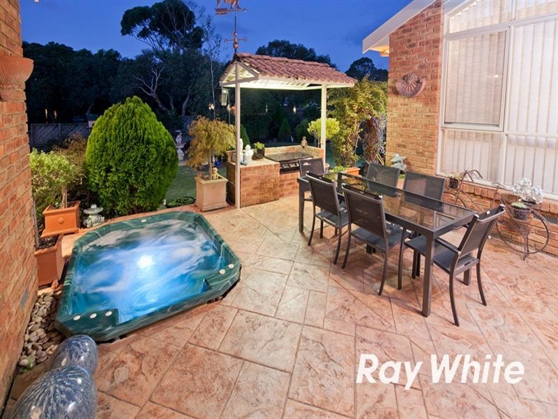 9 Yarralumla Drive, Langwarrin VIC 3910