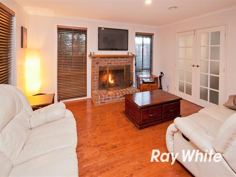 13 Firbank Close, Langwarrin VIC 3910
