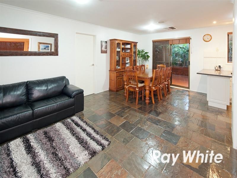 13 Firbank Close, Langwarrin VIC 3910