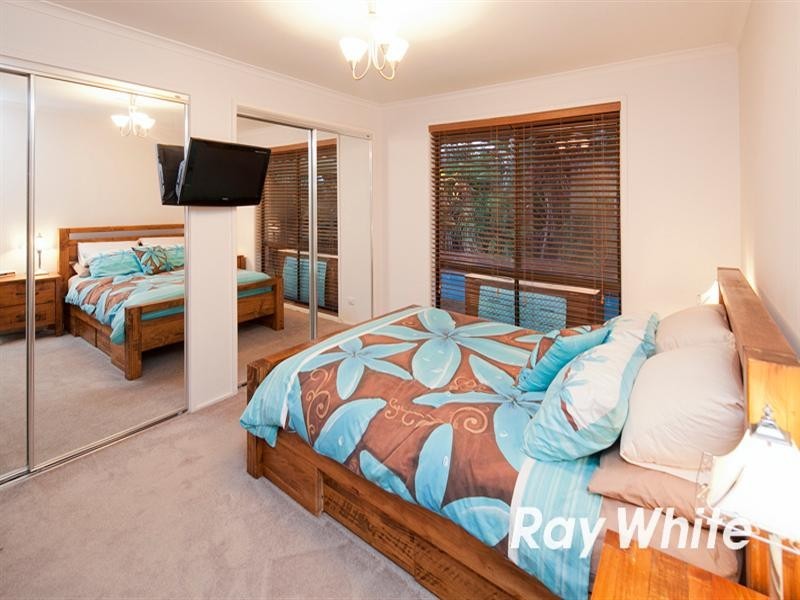 13 Firbank Close, Langwarrin VIC 3910