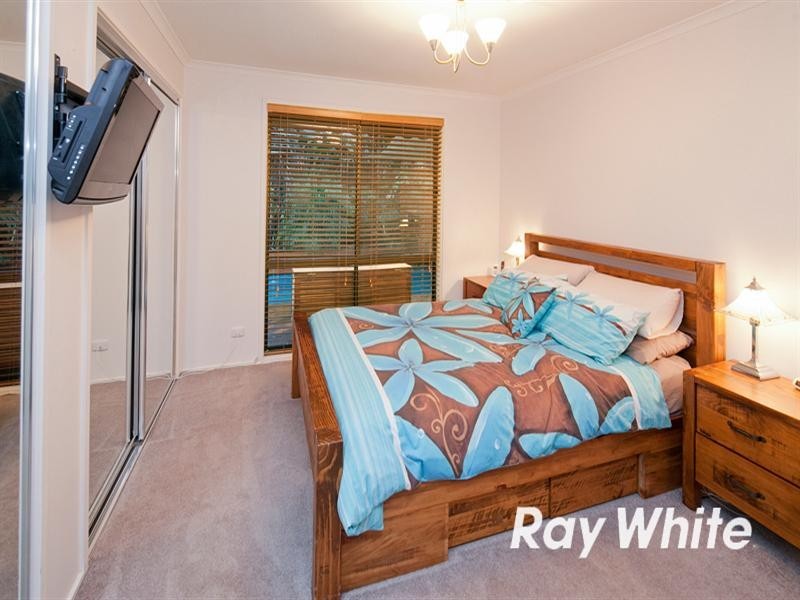 13 Firbank Close, Langwarrin VIC 3910