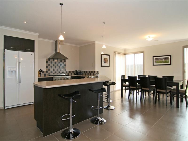 37 Spruce Drive, Hastings VIC 3915