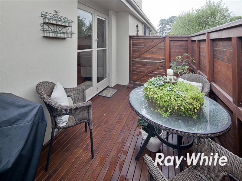 1/16 Station Street, Somerville VIC 3912