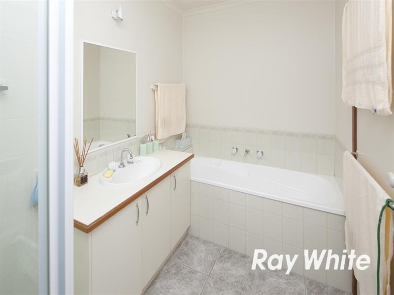 42/210 Cranbourne Road, Langwarrin VIC 3910