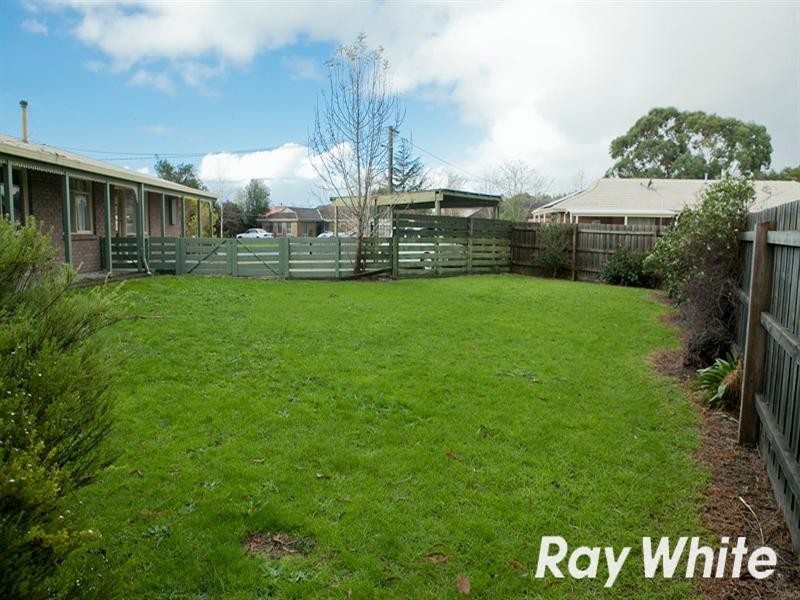 6 Banbury Court, Somerville VIC 3912