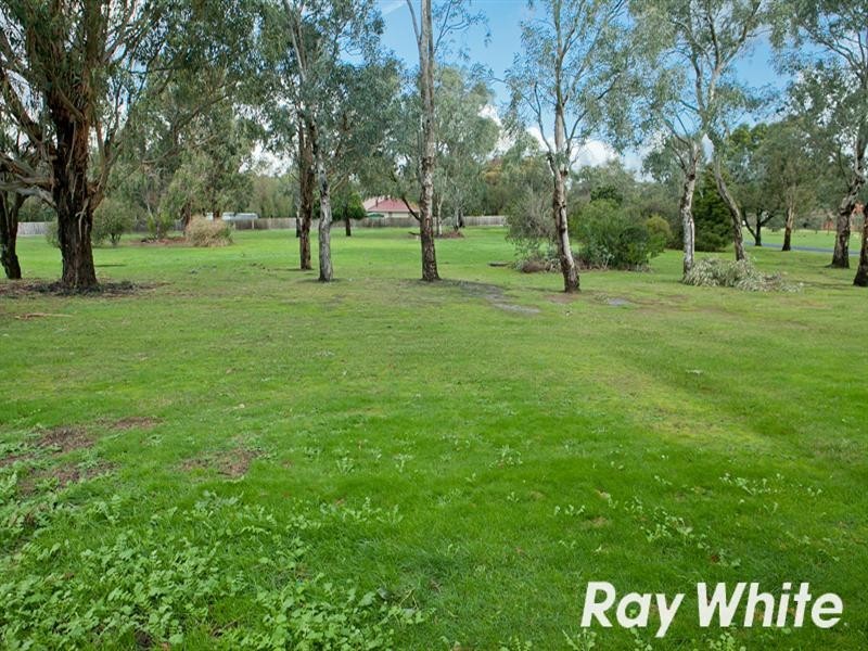 6 Banbury Court, Somerville VIC 3912