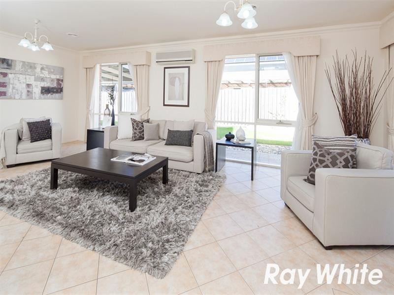 8 Carolyn Court, Langwarrin VIC 3910