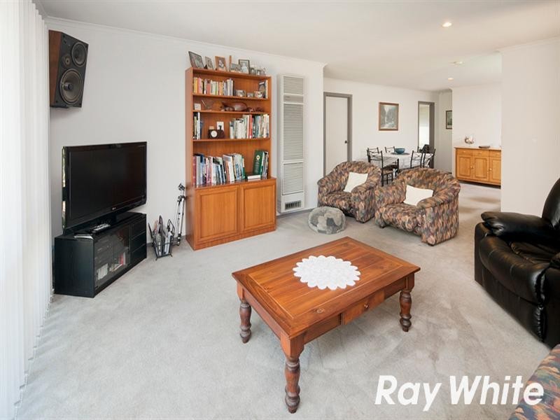 42 Wiltshire Drive, Somerville VIC 3912
