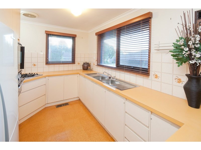 24 Burgess Drive, Langwarrin VIC 3910