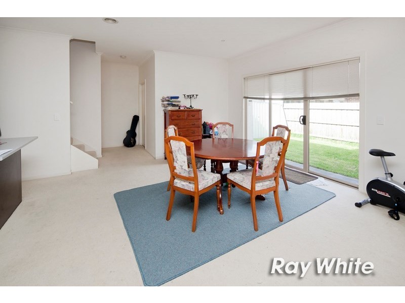 1/82 East Road, Seaford VIC 3198