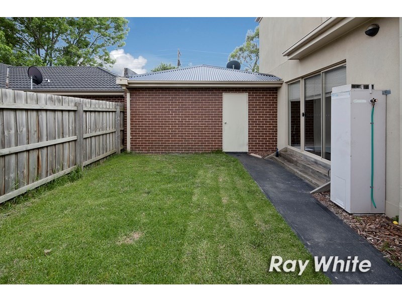 1/82 East Road, Seaford VIC 3198