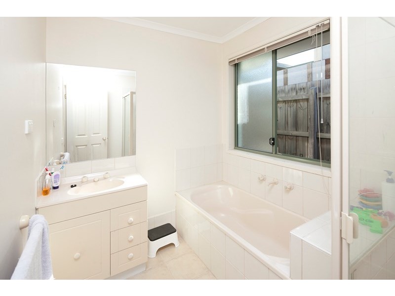 35 Kinlora Drive, Somerville VIC 3912