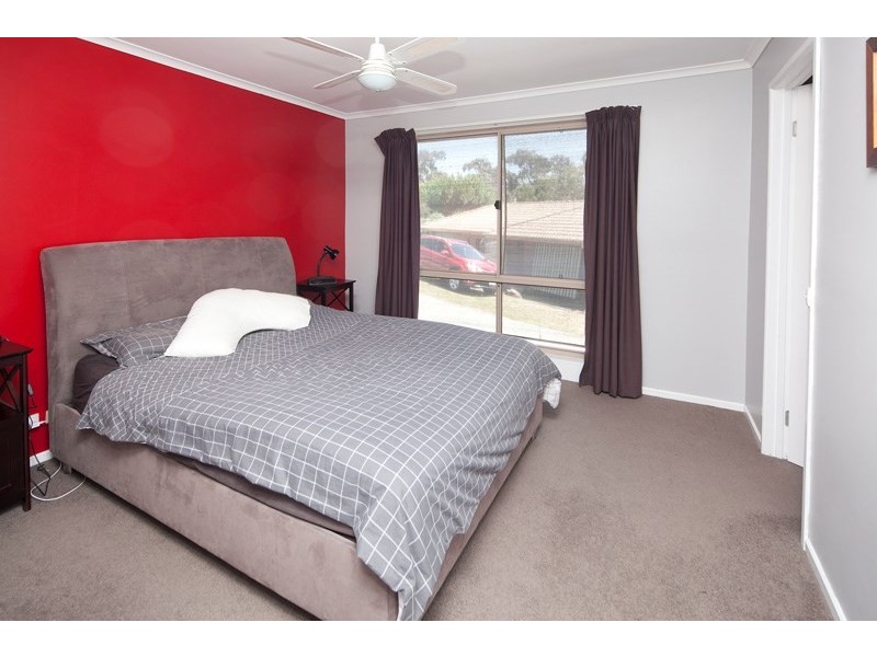 4/15-17 Micheala Court, Langwarrin VIC 3910