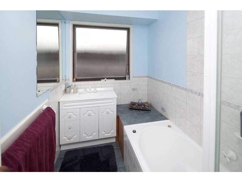 8 Lytham Court, Langwarrin VIC 3910