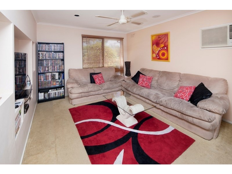 8 Lytham Court, Langwarrin VIC 3910