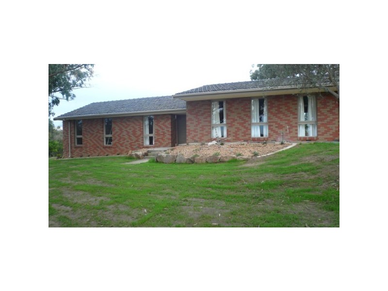 590 Frankston Cranbourne Road, Cranbourne South VIC 3977