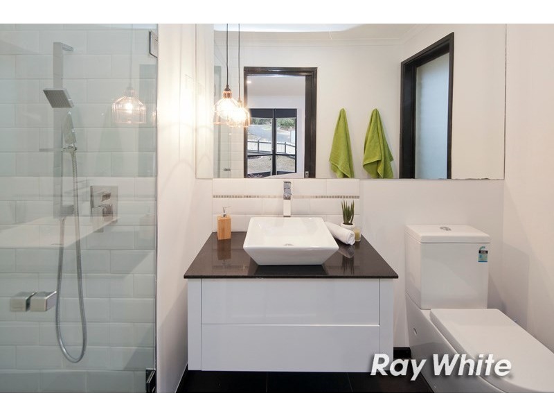1 Banksia Court, Langwarrin VIC 3910