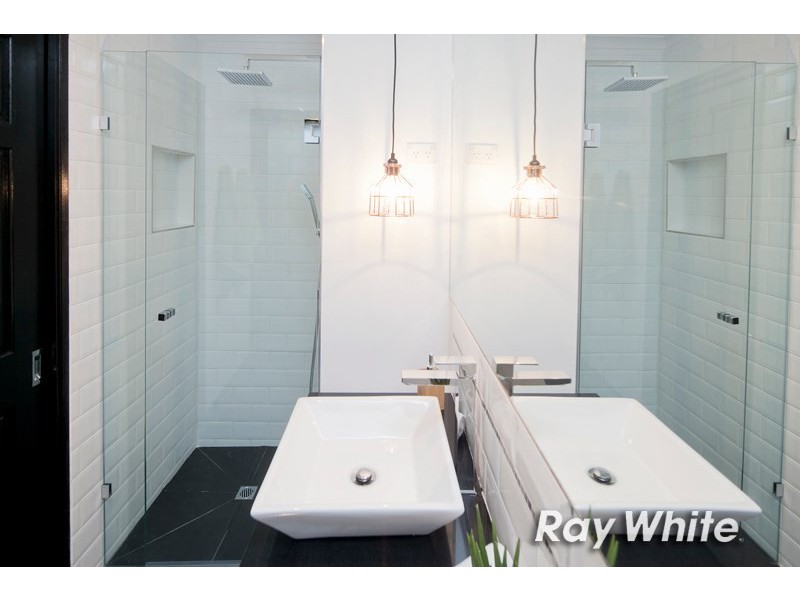 1 Banksia Court, Langwarrin VIC 3910