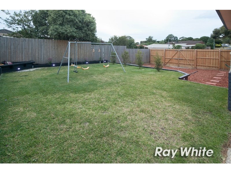 1 Banksia Court, Langwarrin VIC 3910