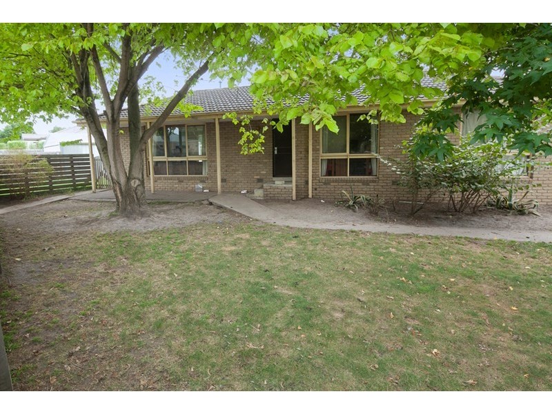 2 Almond Bush Street, Somerville VIC 3912