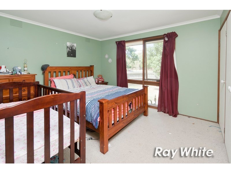 2 Almond Bush Street, Somerville VIC 3912