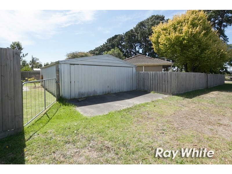 2 Almond Bush Street, Somerville VIC 3912