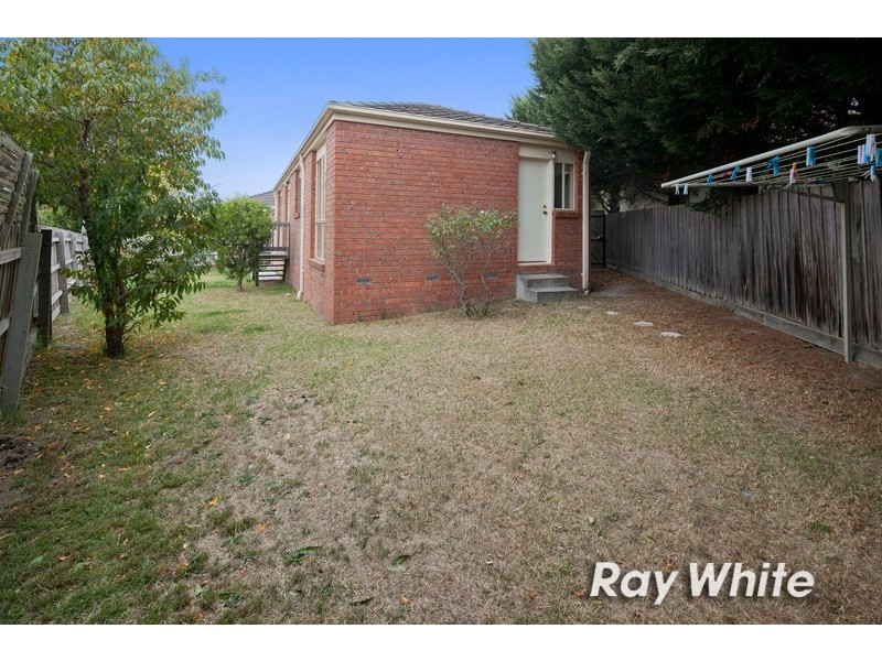 2/5 Avon Court, Langwarrin VIC 3910