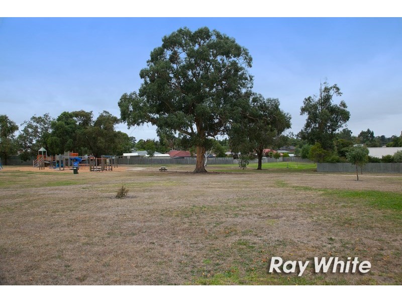 2/5 Avon Court, Langwarrin VIC 3910