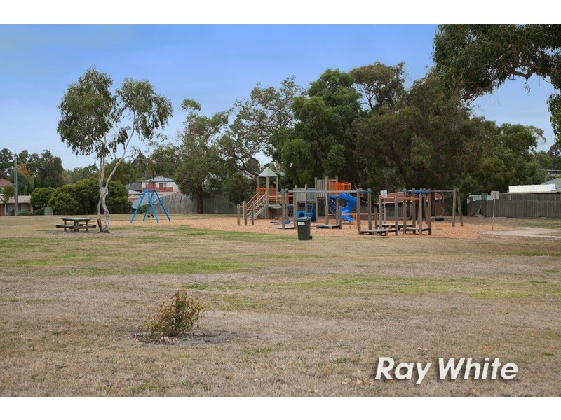 2/5 Avon Court, Langwarrin VIC 3910