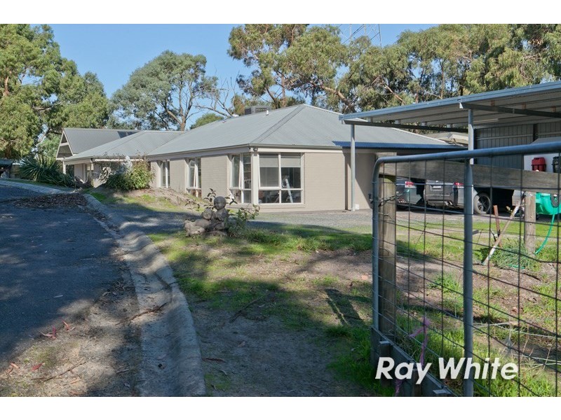 6 Bridgewater Court, Langwarrin VIC 3910