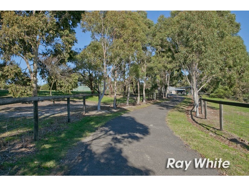 6 Bridgewater Court, Langwarrin VIC 3910