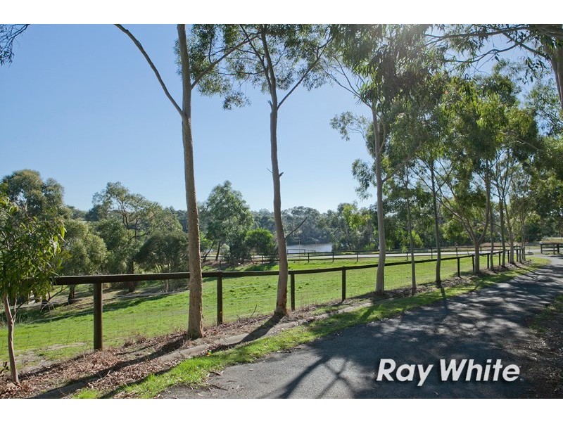 6 Bridgewater Court, Langwarrin VIC 3910