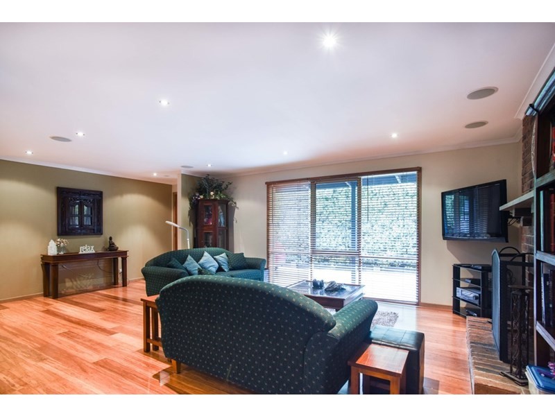 5 Lemnian Court, Langwarrin VIC 3910