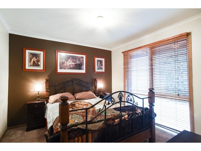 5 Lemnian Court, Langwarrin VIC 3910