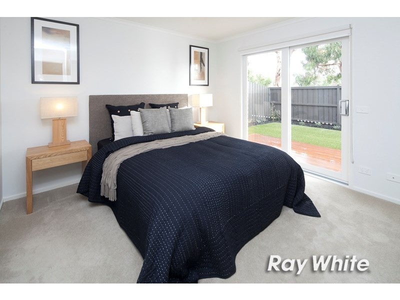 75 Clarendon Drive, Somerville VIC 3912