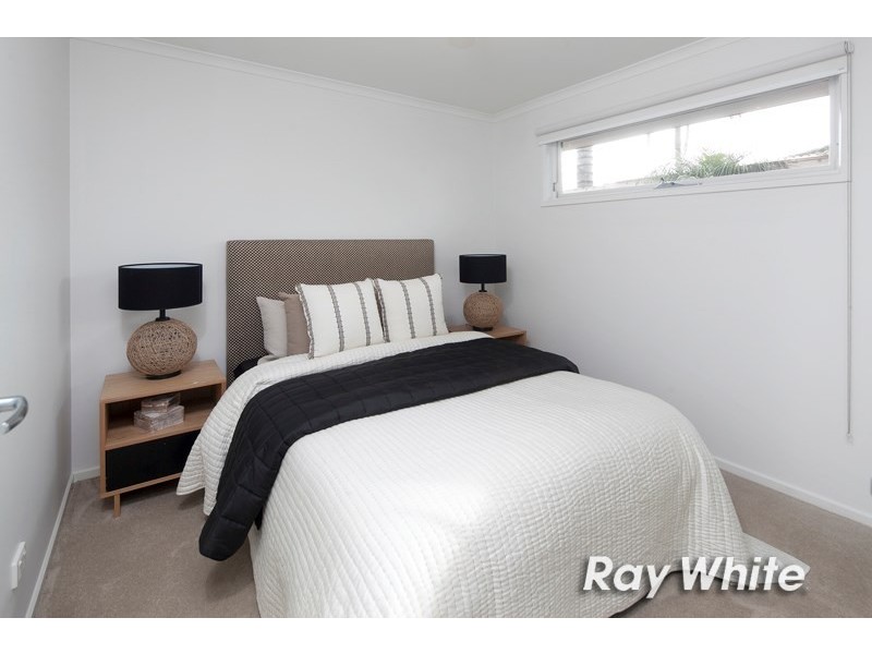 75 Clarendon Drive, Somerville VIC 3912