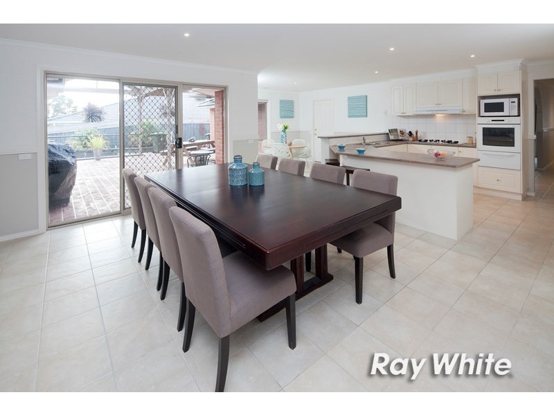 14 Collina Court, Langwarrin VIC 3910