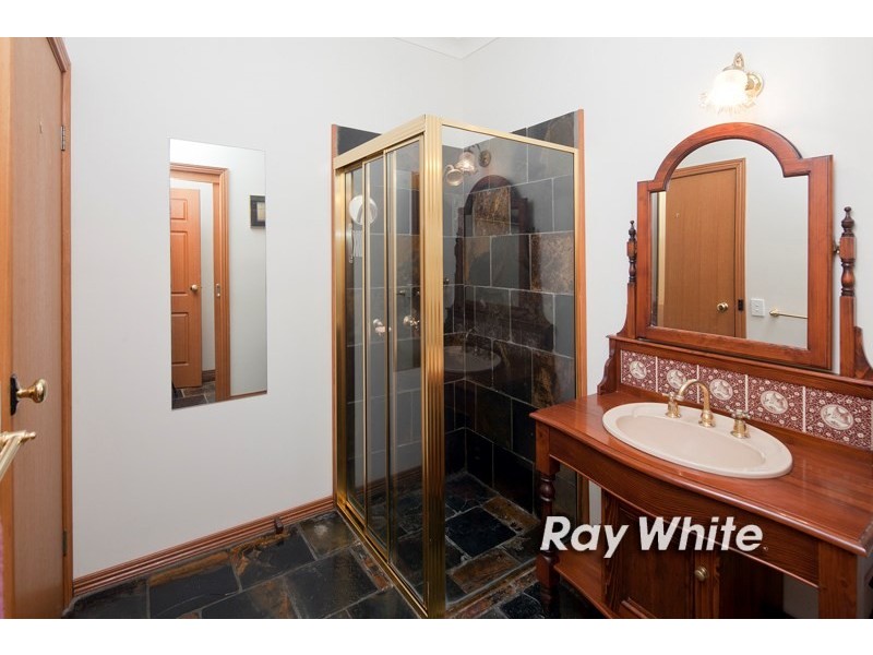 42 Bellbird Court, Langwarrin VIC 3910