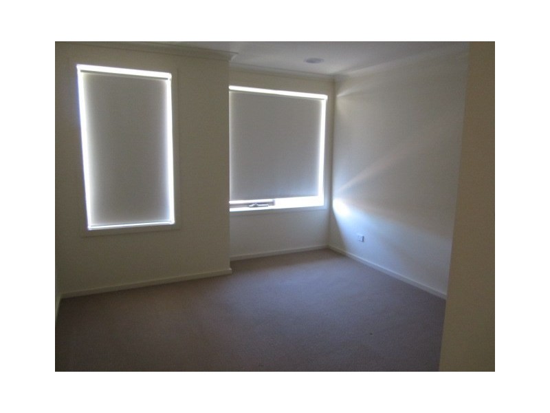 8/28 Potts Road, Langwarrin VIC 3910