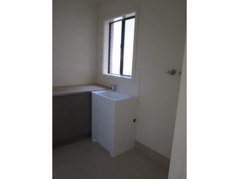 8/28 Potts Road, Langwarrin VIC 3910