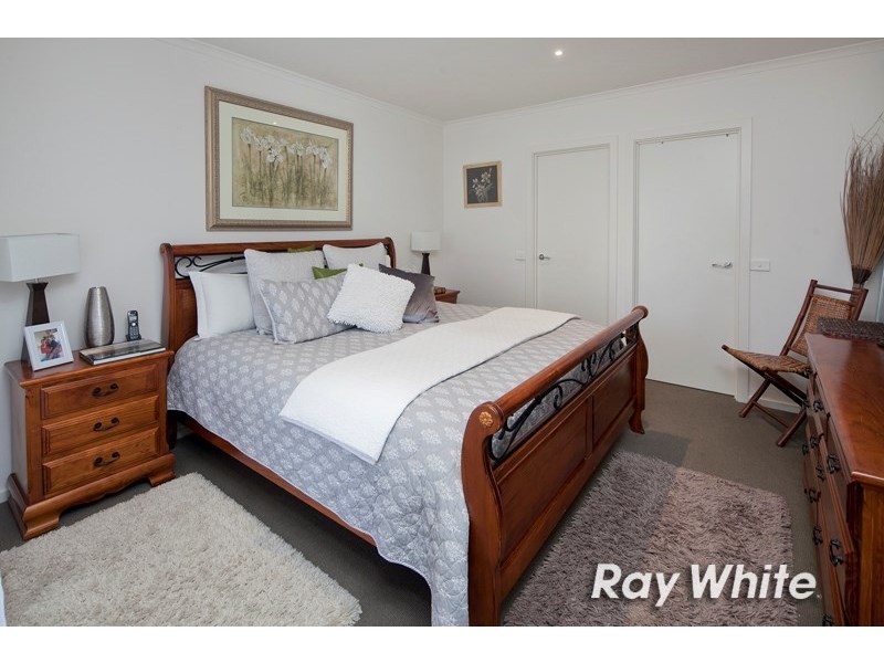 2/31 Station Street, Somerville VIC 3912