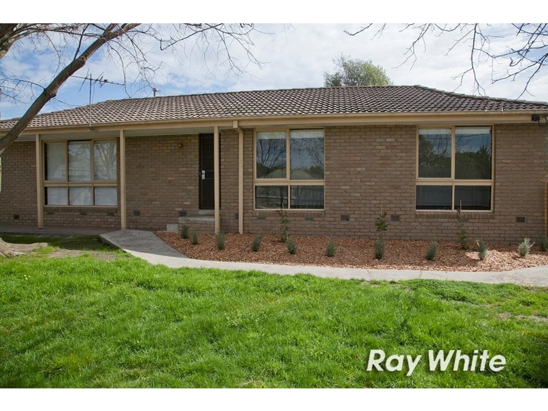 2 Almond Bush Street, Somerville VIC 3912