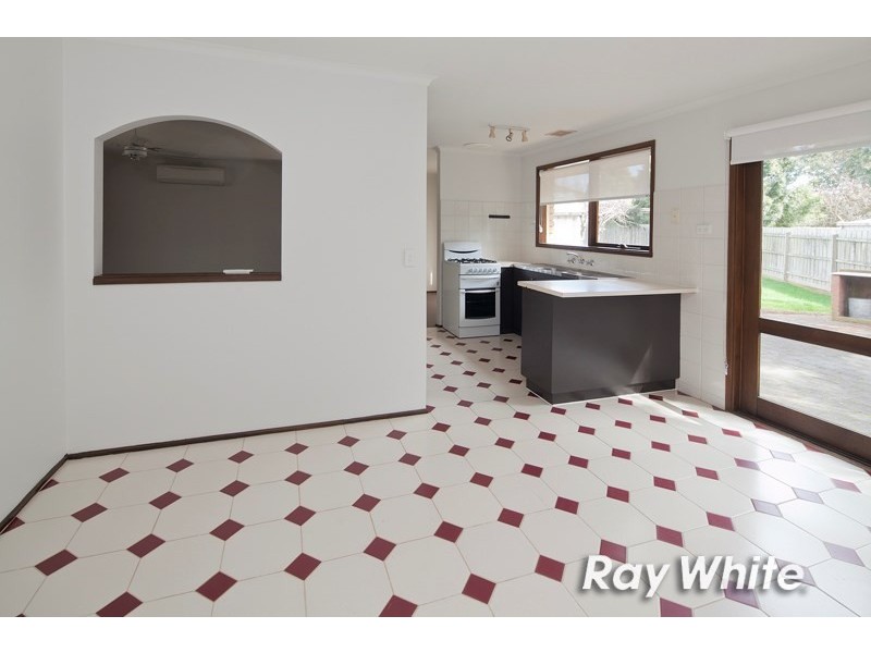 2 Almond Bush Street, Somerville VIC 3912