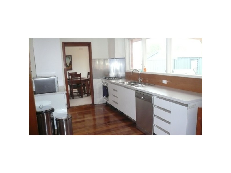 6 Selsey Street, Seaford VIC 3198