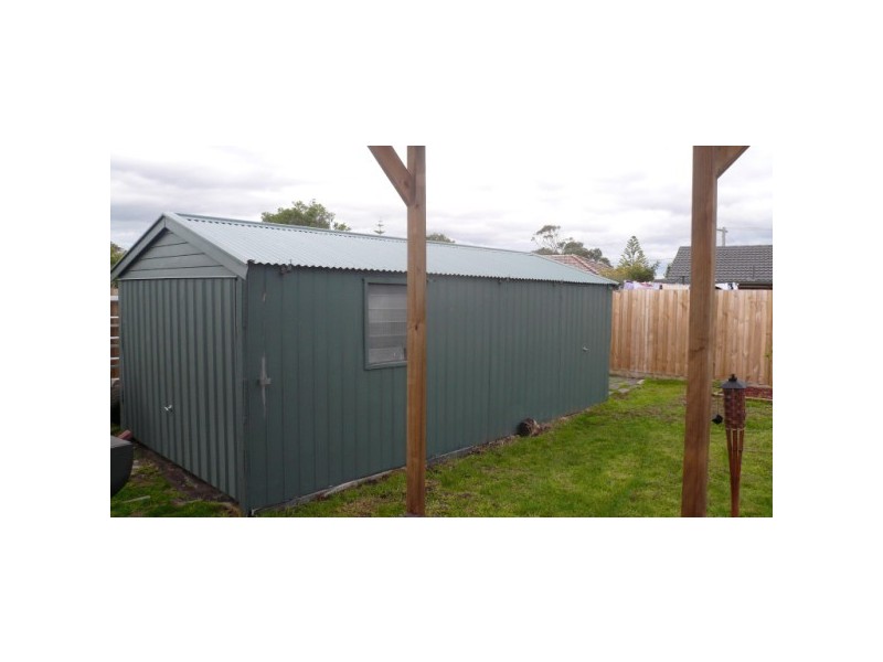 6 Selsey Street, Seaford VIC 3198