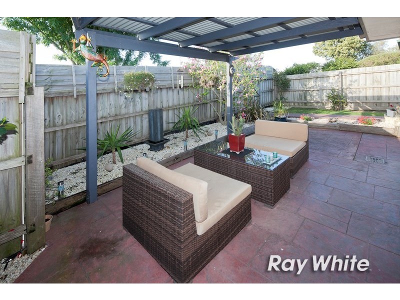 8 Glendale Close, Langwarrin VIC 3910