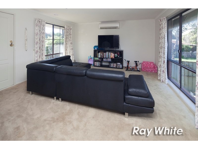 11 Leonard Drive, Langwarrin VIC 3910