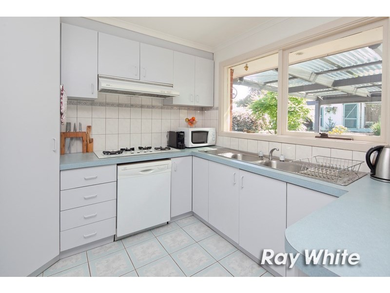 99 Clarendon Drive, Somerville VIC 3912